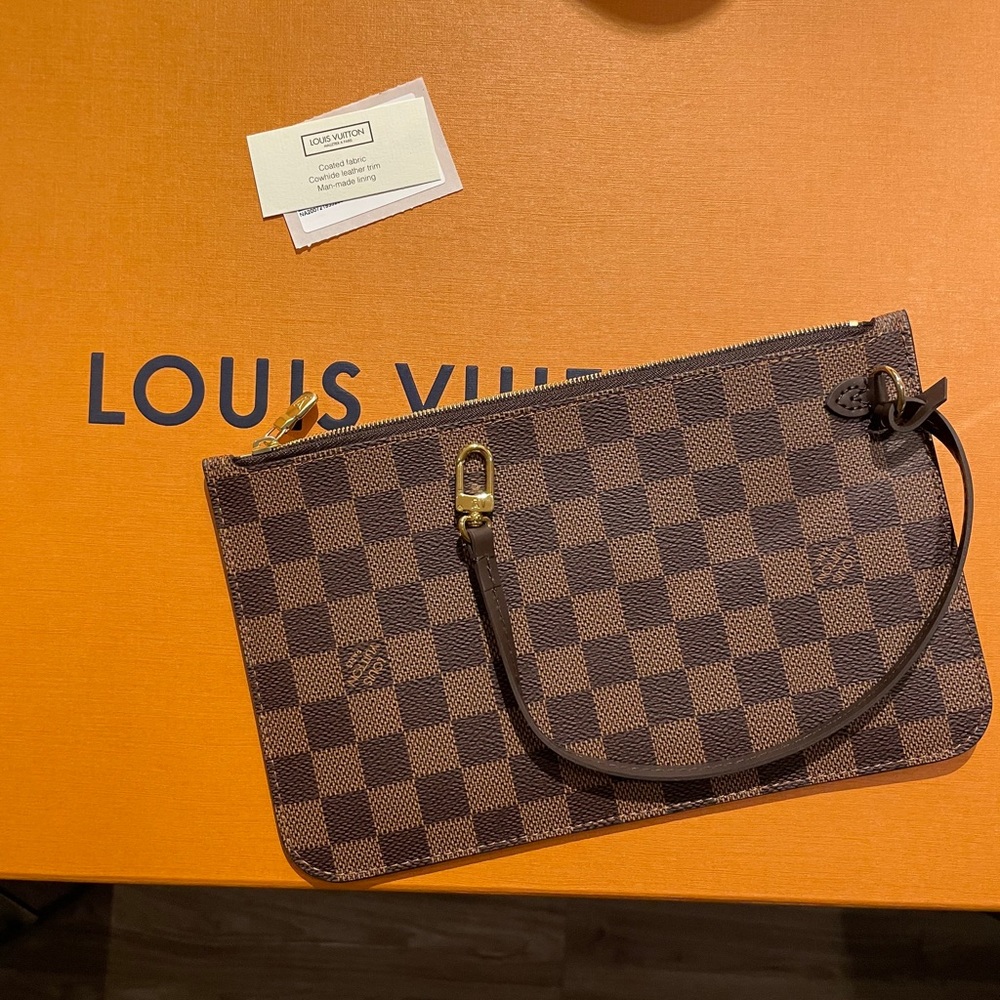 💯 Authentic LV Neverfull Pochette